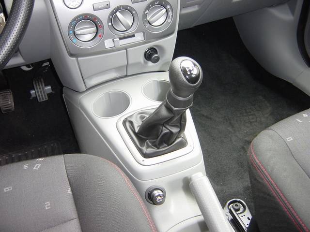Mazda 2 I. (DY) (kézi) 2003-2007 /746R/