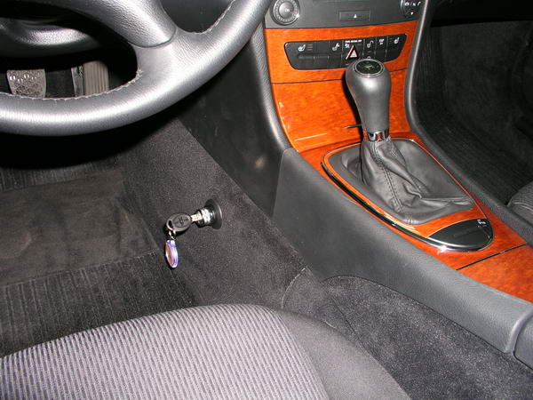 Mercedes E 211 (kézi, 6 seb., 