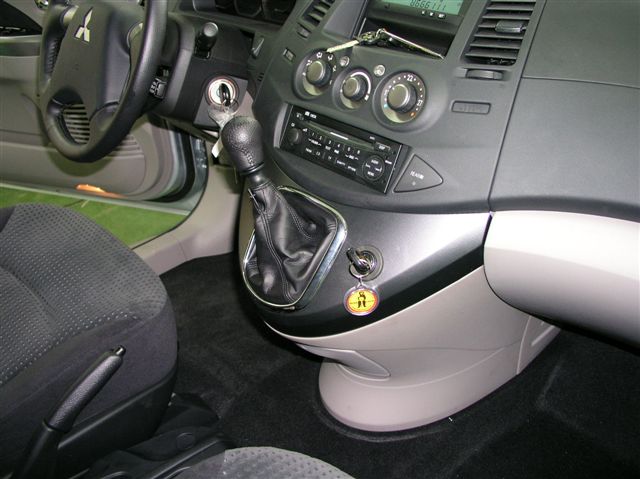 Mitsubishi Grandis (kézi, 6 seb., 