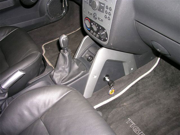 Opel Tigra TwinTop (kézi) 2004-2009 /1246W/