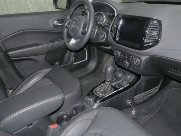 Jeep Compass II Automata szekvenciális 2016 tól 2205K