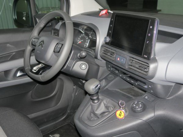 Opel Combo E 6 seb R elöl 2018 tól 2208R