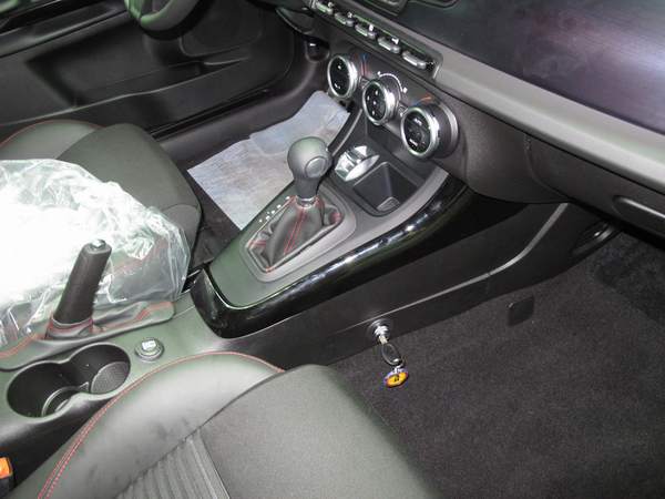 Alfa Romeo Giulietta (940) (Aut./Szekvenciális.) 2010-től /1546K/
