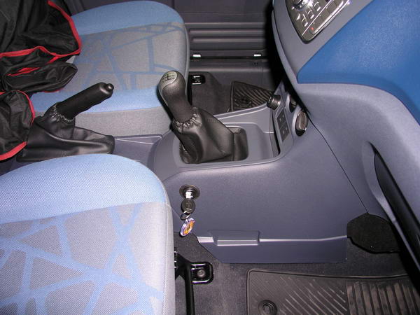 Ford Transit Connect (kézi, 5 seb.) FaceLift, 2009-2013 /1535W/