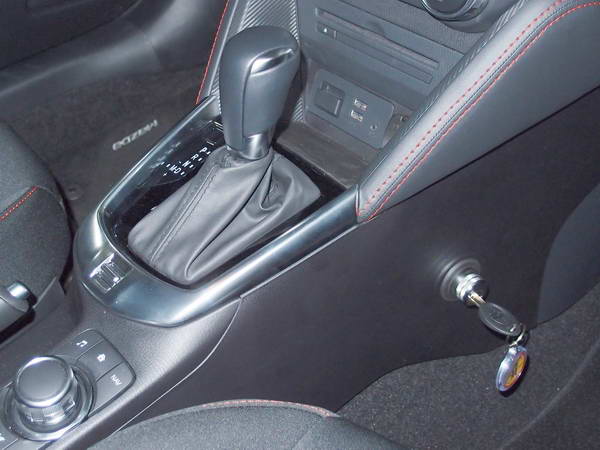 Mazda CX-3 (DJ1) (Automata/Szekvenciális) 2015-től /1838K/