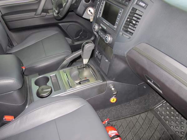 Mitsubishi Pajero IV. (Automata/Szekvenciális) 2009-től /1539K/