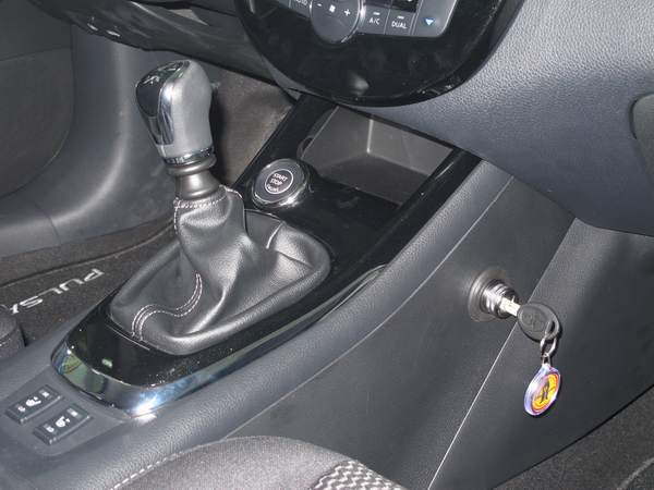 Nissan Pulsar (C13) (kézi, 6 seb., 