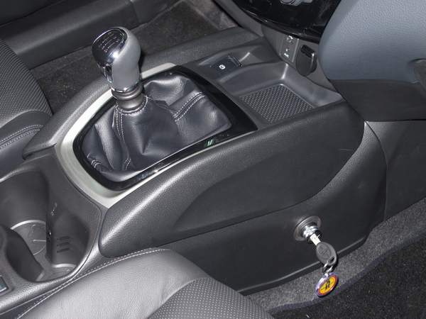 Nissan X-Trail III. (kézi, 6 seb., 