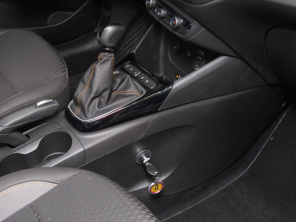 Opel Crossland X (kézi, 6 seb., 