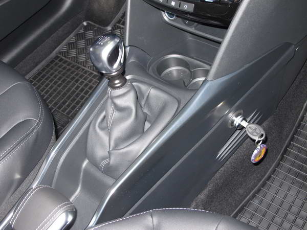 Peugeot 2008 (A94) (kézi, 6 seb., 