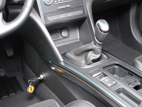 Renault Megane IV. (kézi, 5 seb., 