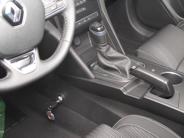 Renault Megane IV. (kézi, 6 seb., 
