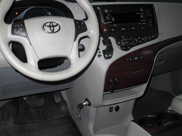 Toyota Sienna III. (XL30) (automata/szekvenciális) 2010-tól /1969K/