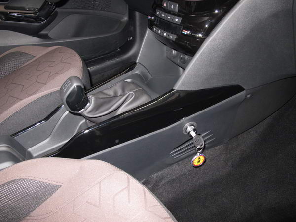 Peugeot 2008 (A94) (kézi, 5 seb., 