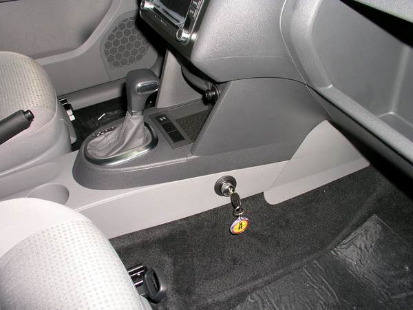 Volkswagen Caddy III. (automata/DSG) FaceLift, 2010-2015 /1390K/