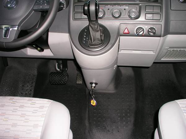 Volkswagen Transporter T5 (automata) Facelifting 2010-től /1392Kb/