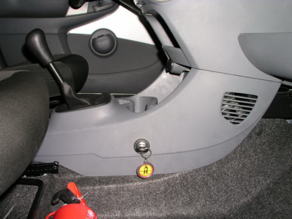 Toyota Aygo II 5 seb R hátul 2014 től 964W