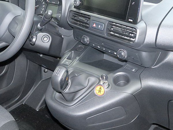 Toyota Proace City Verso 5 seb R hátul 2019 től 2211R