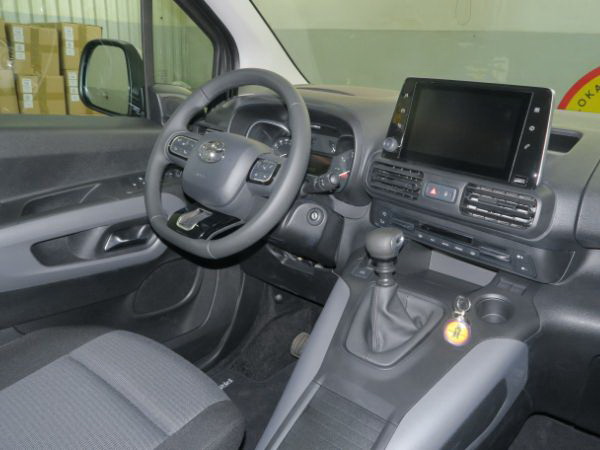 Toyota Proace City Verso 6 seb R elöl 2019 től 2187R